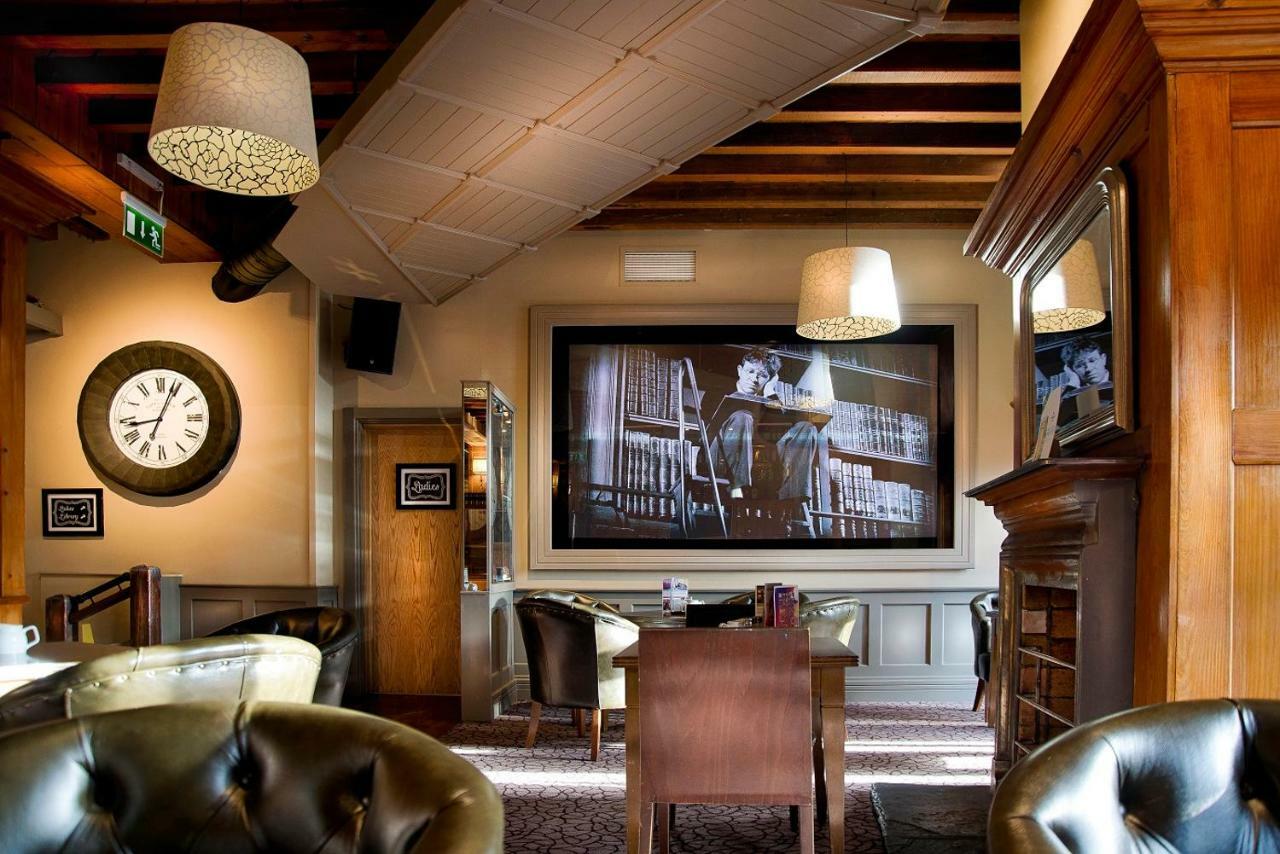Dinn Ri Hotel Carlow Bagian luar foto